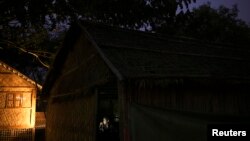 ရခိုင်မှာ Internet ပိတ်လို့ ဘာအကျိုးရှိသလဲ